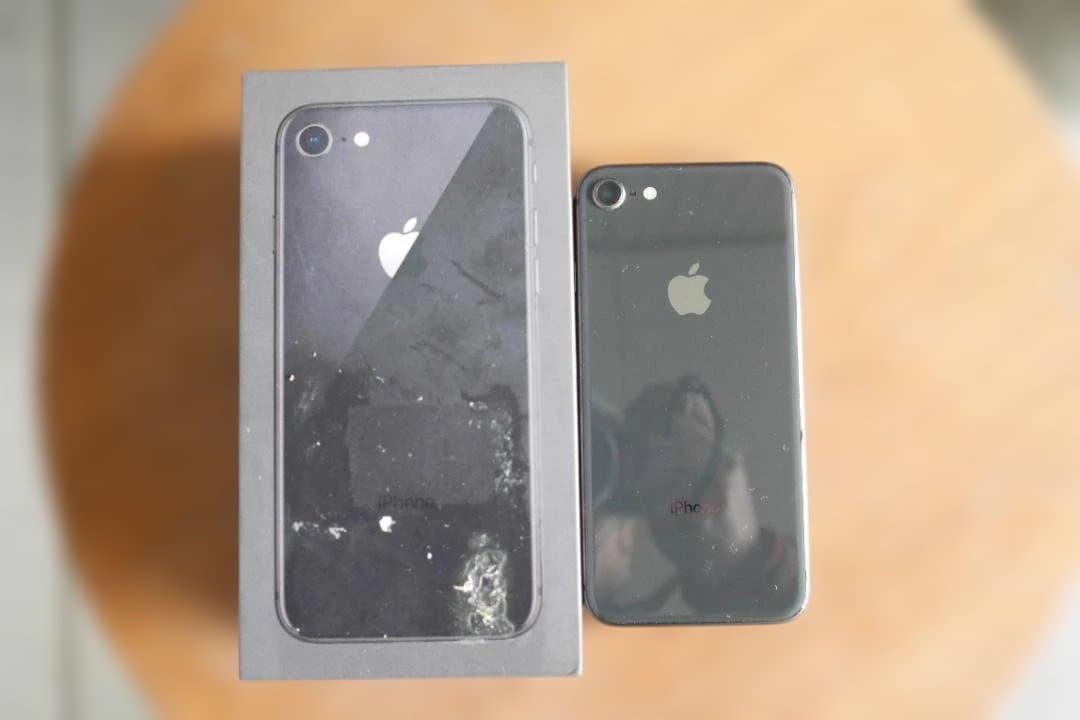 iPhone８ スペースグレー 本体 大容量256GB！