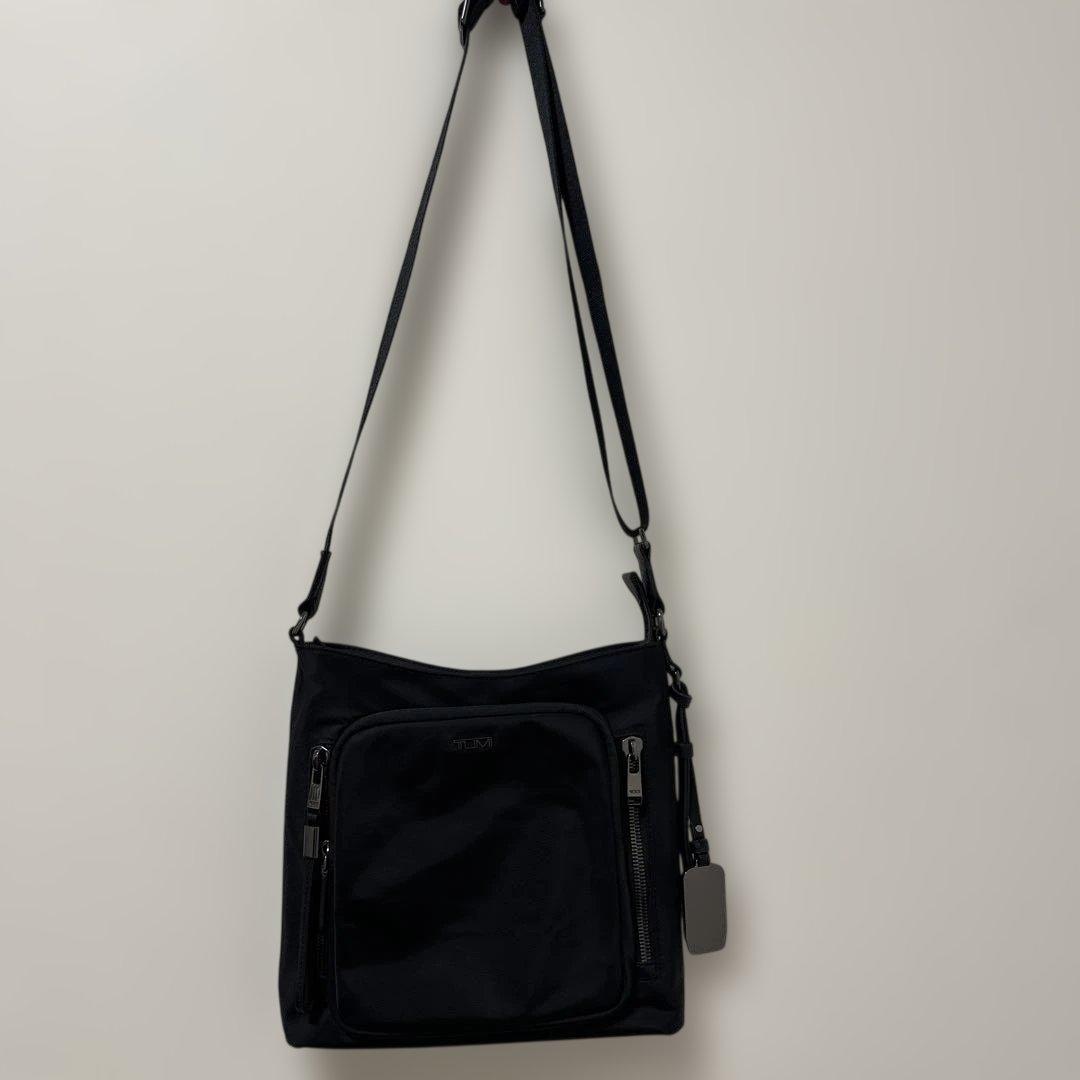 TUMI トゥミ　テイラー　クロスボディ　ショルダーバッグ