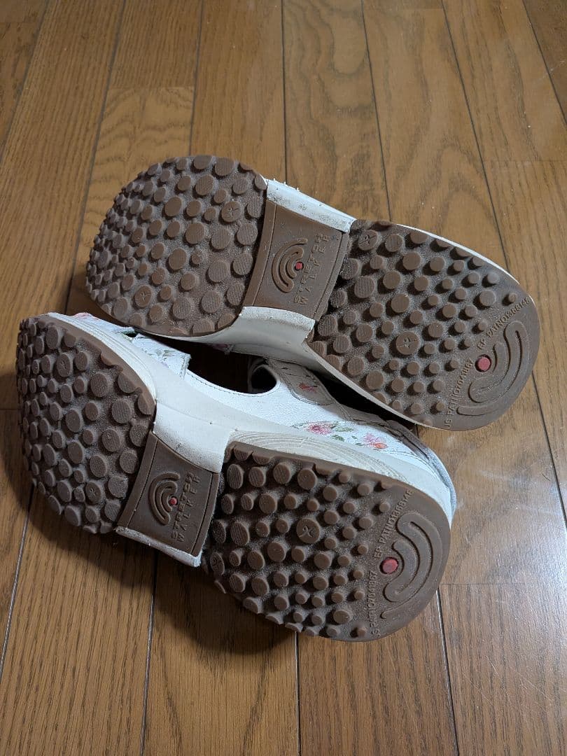 ストレッチウォーカー 花柄サンダル 36 23cm コンフォート