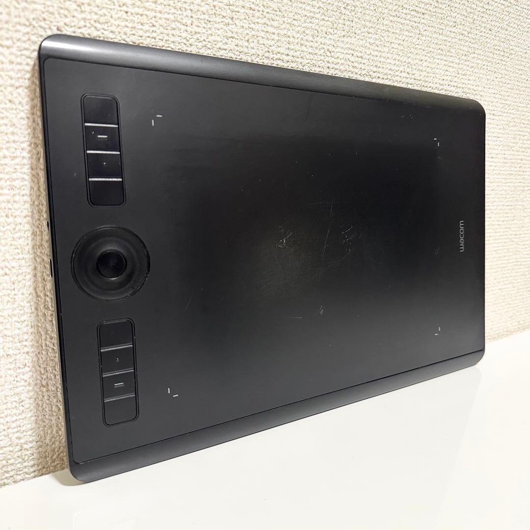 Wacom Intuos Pro ペンタブレット Medium PTH-660
