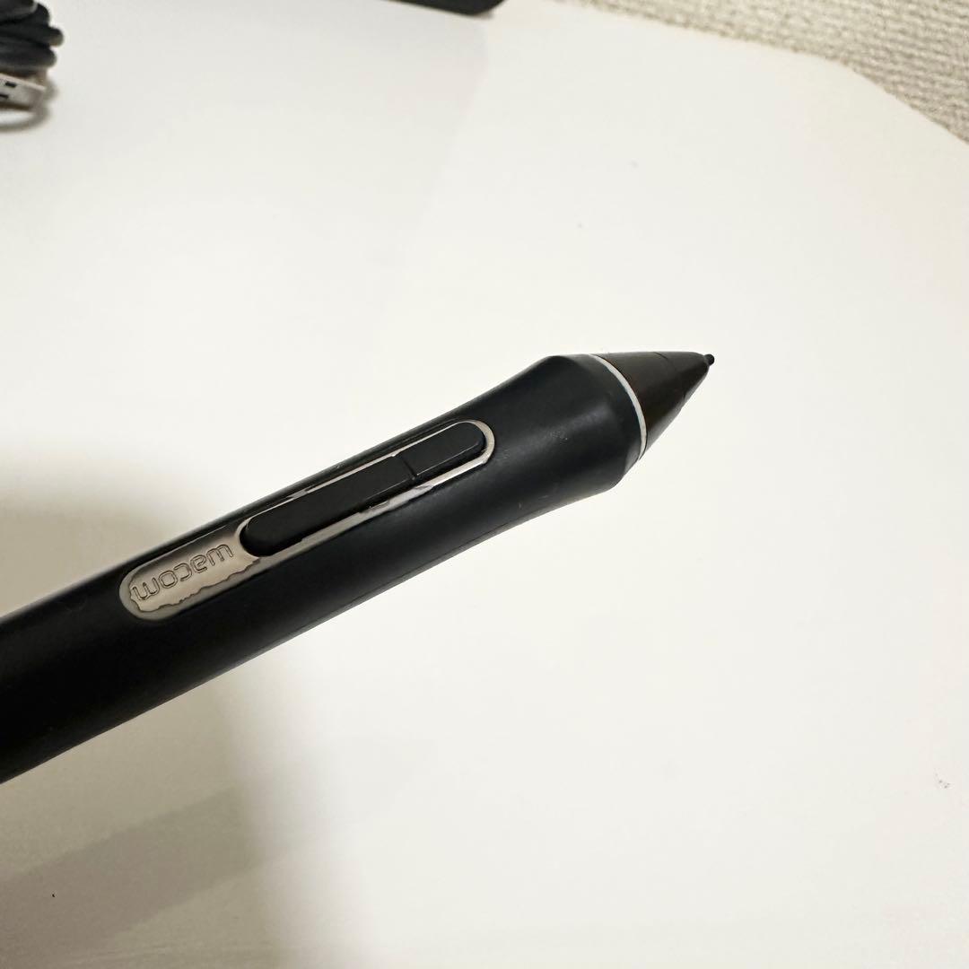 Wacom Intuos Pro ペンタブレット Medium PTH-660