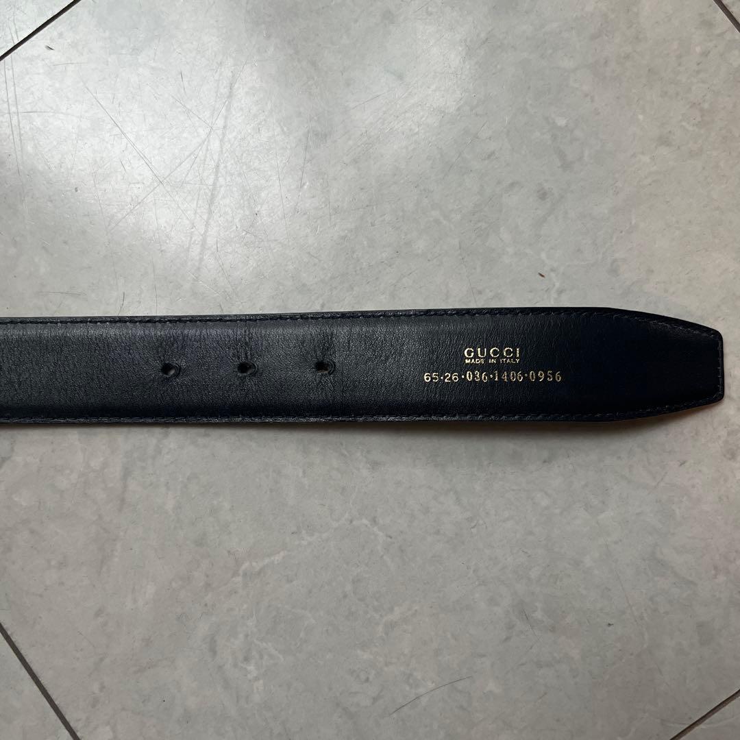 GUCCIブラックレザー G字型ゴールドバックル ベルト