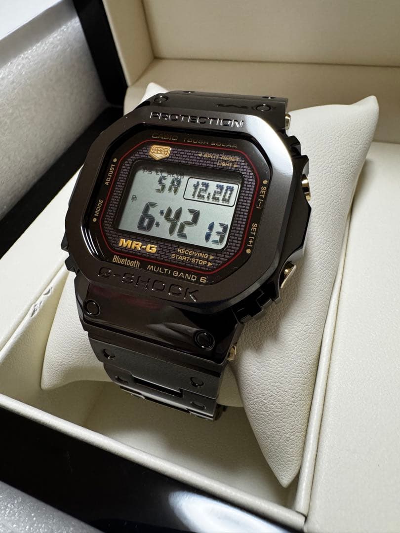 【試着のみ未使用品】G SHOCK MRG-B5000B-1JR