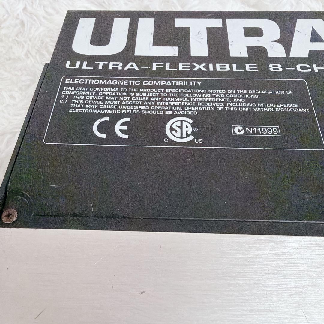 BEHRINGER MX882 スプリッター / ミキサー PRO