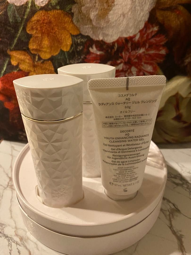 DECORTÉ AQ ラディアンスコフレ　Ⅱ