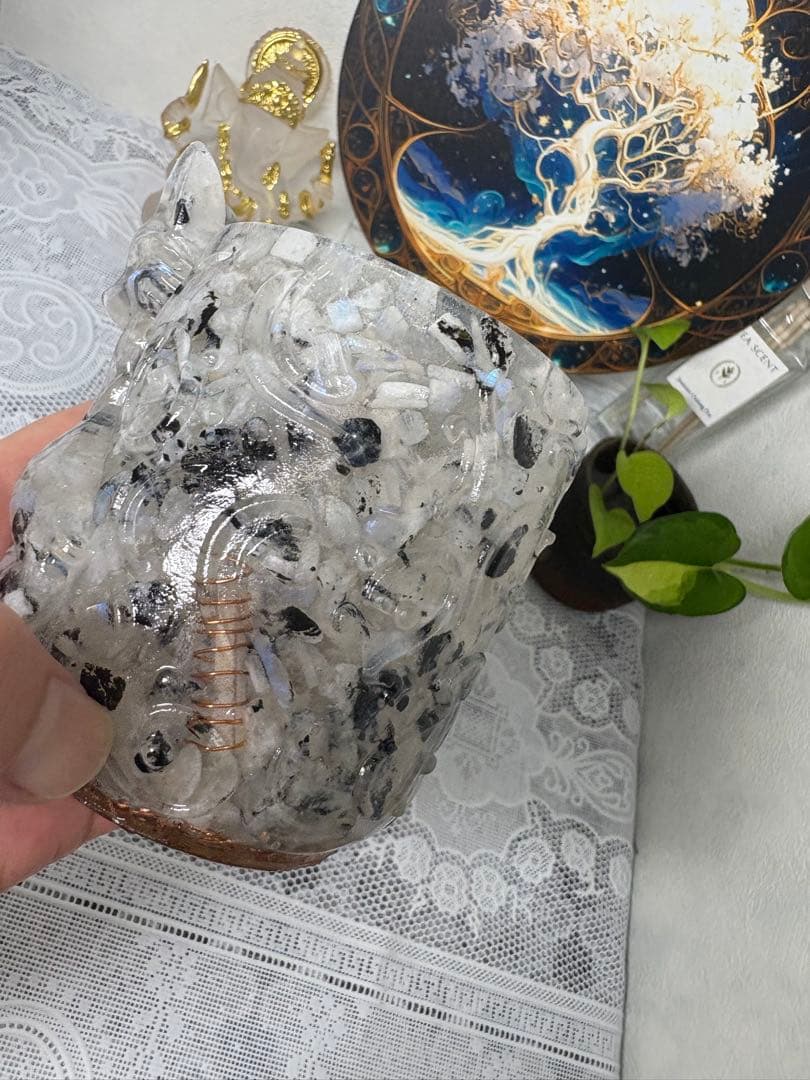 オルゴナイト 白い狐さんの小物入れ ムーンストーン