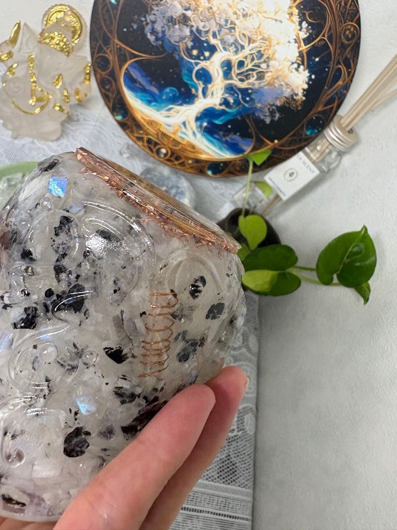 オルゴナイト 白い狐さんの小物入れ ムーンストーン