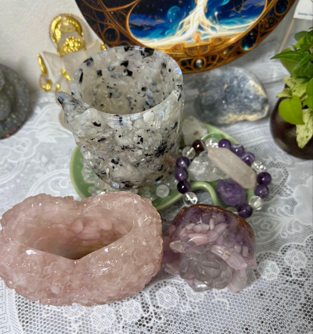 オルゴナイト 白い狐さんの小物入れ ムーンストーン