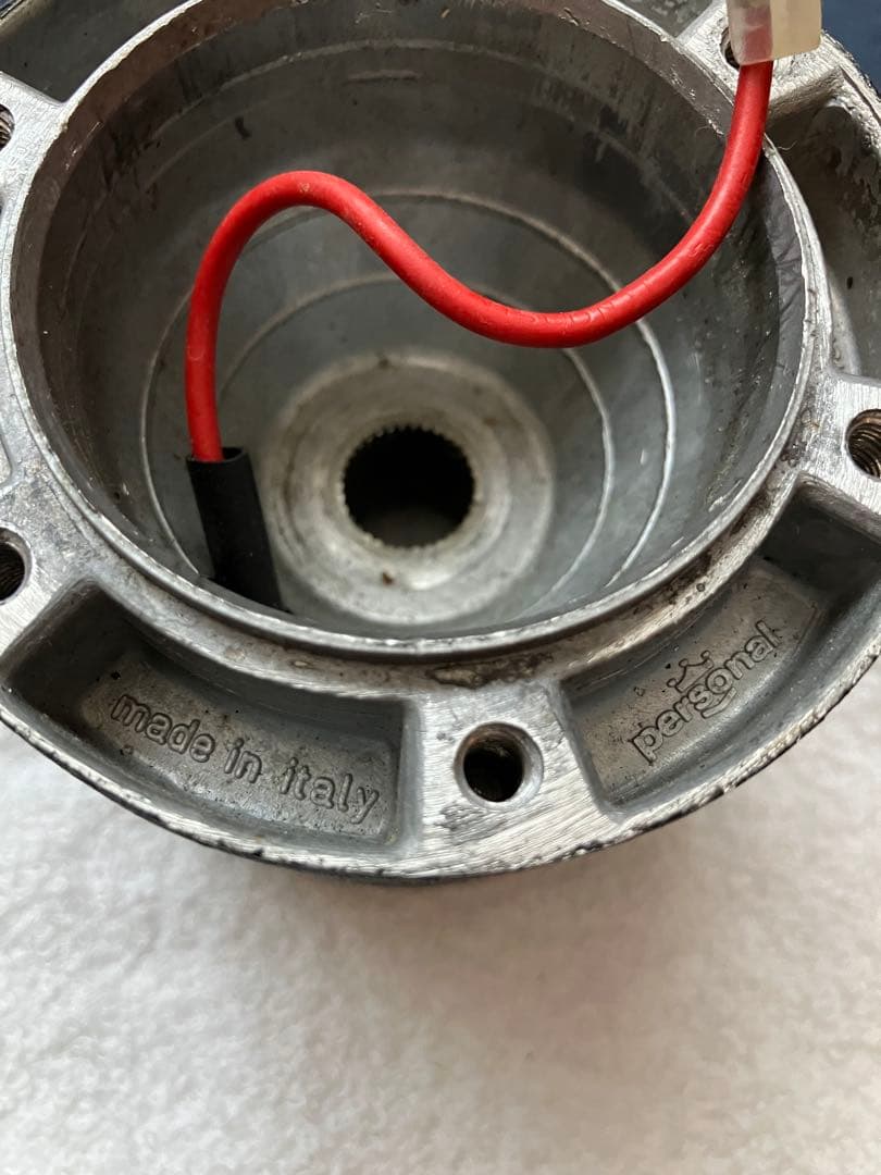 ナルディNARDI wood handle イタリア製　ボス2種類　メルセデス含