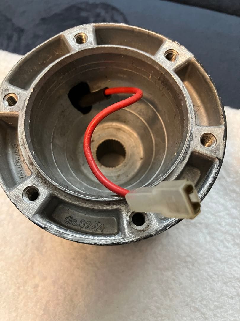 ナルディNARDI wood handle イタリア製　ボス2種類　メルセデス含