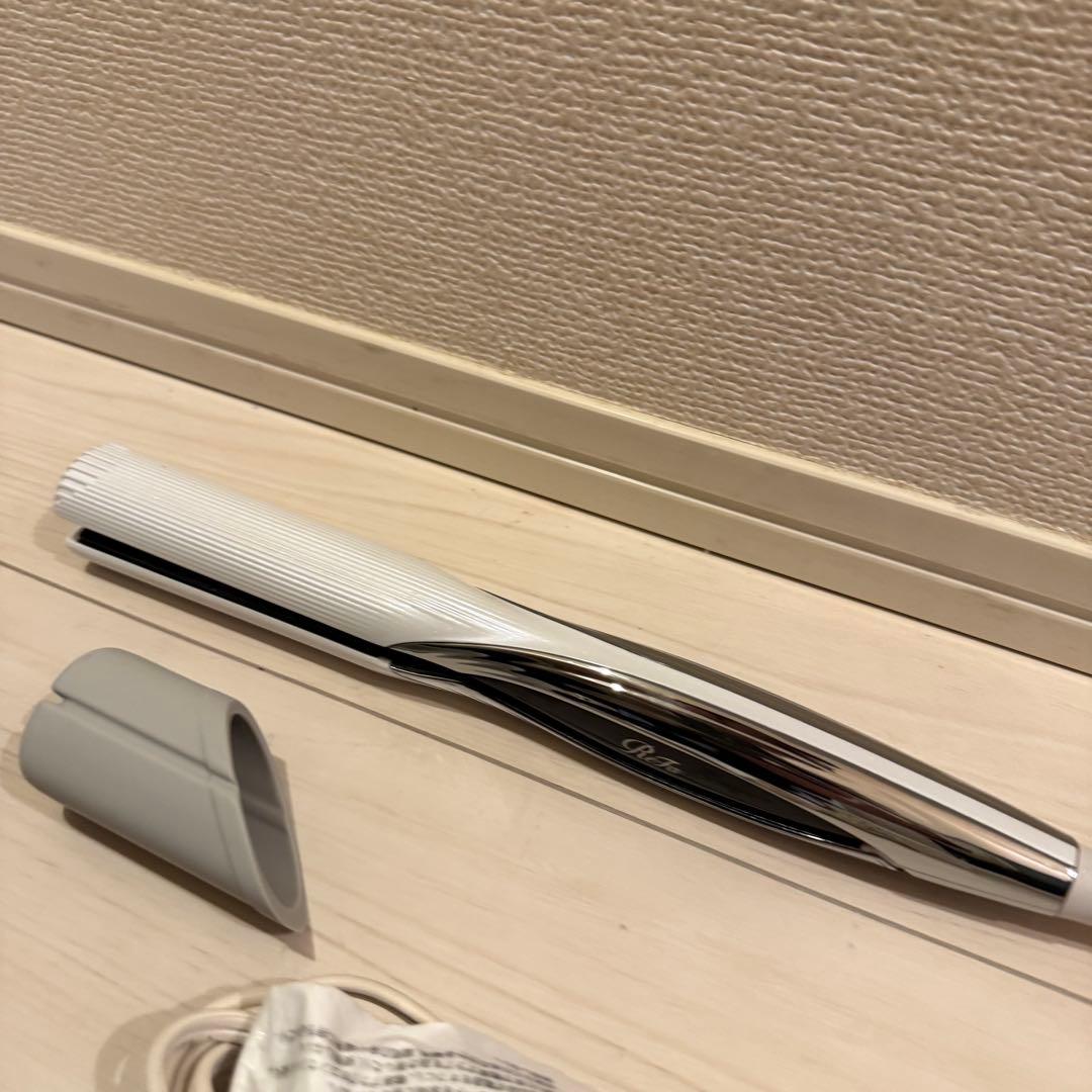 Reita ストレートヘアアイロン シルバー　RE-AC02A 高級アイロン