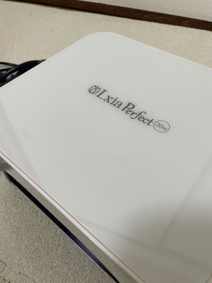 LxiaPerfect 36W ネイルライト
