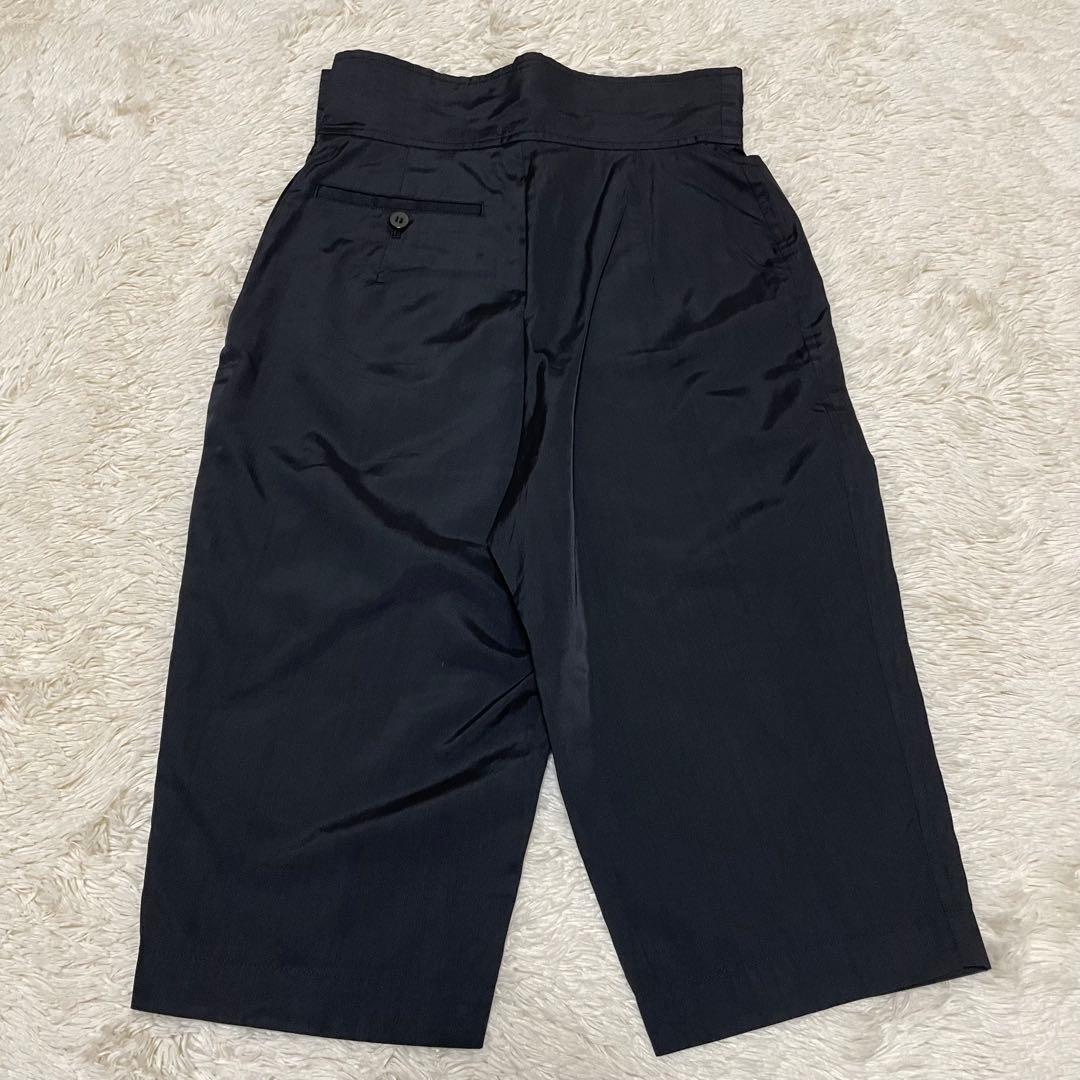 ♡美品♡ コムデギャルソン　パンツ　ショート　黒　ブラック　シンプル　Mサイズ