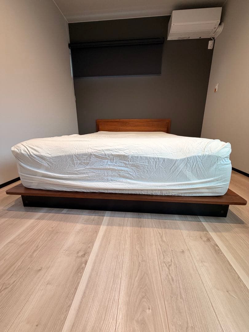 Maison ベッドフレーム