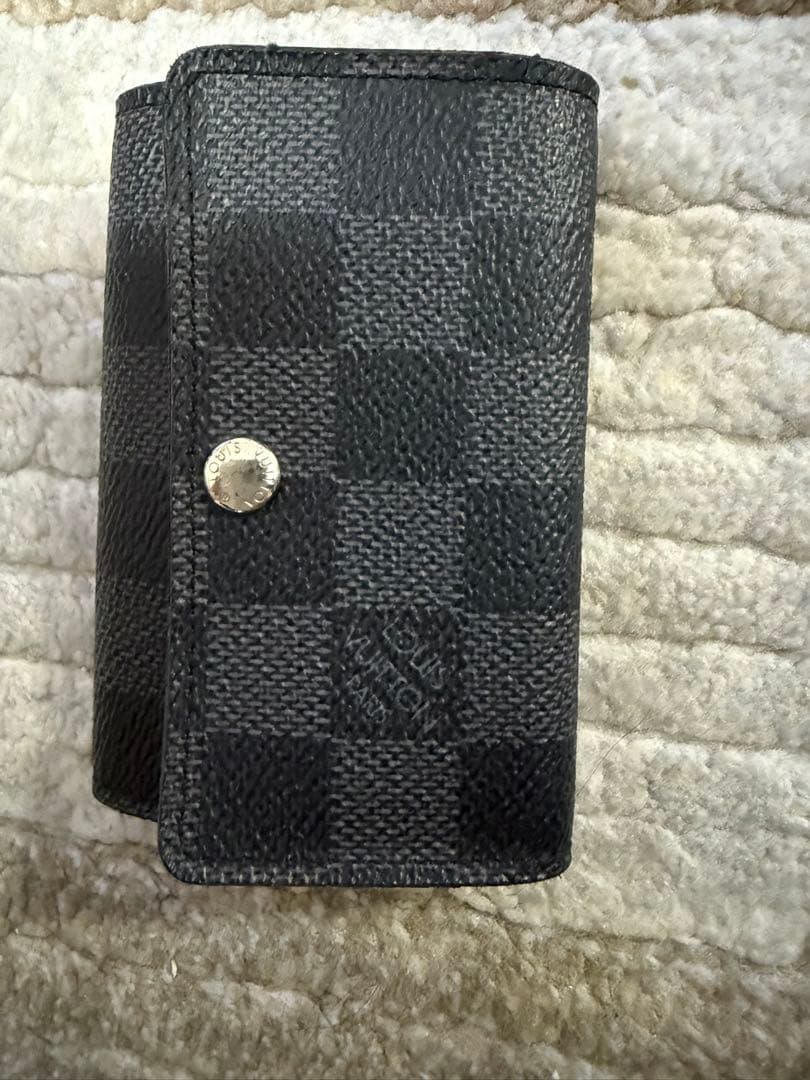 ルイヴィトン 黒 ブラック グレー ダミエグラフィット