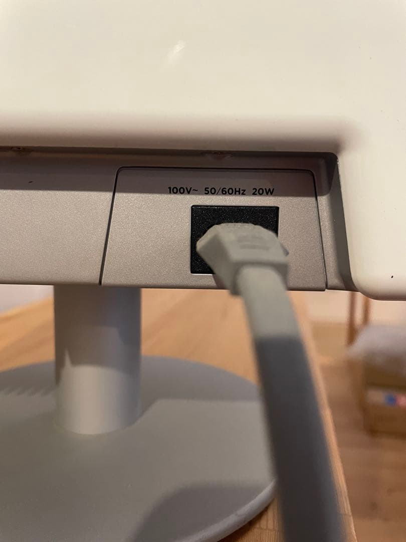 ホワイト色GENEVA Sound System Model S