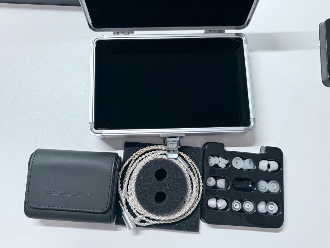 acoustune HS1670SS ガンメタx シルバー　　おまけ付き