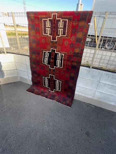 ペルシャのバルーチ ヴィンテージ古いエジプト デザイン ラグ 196x113cm