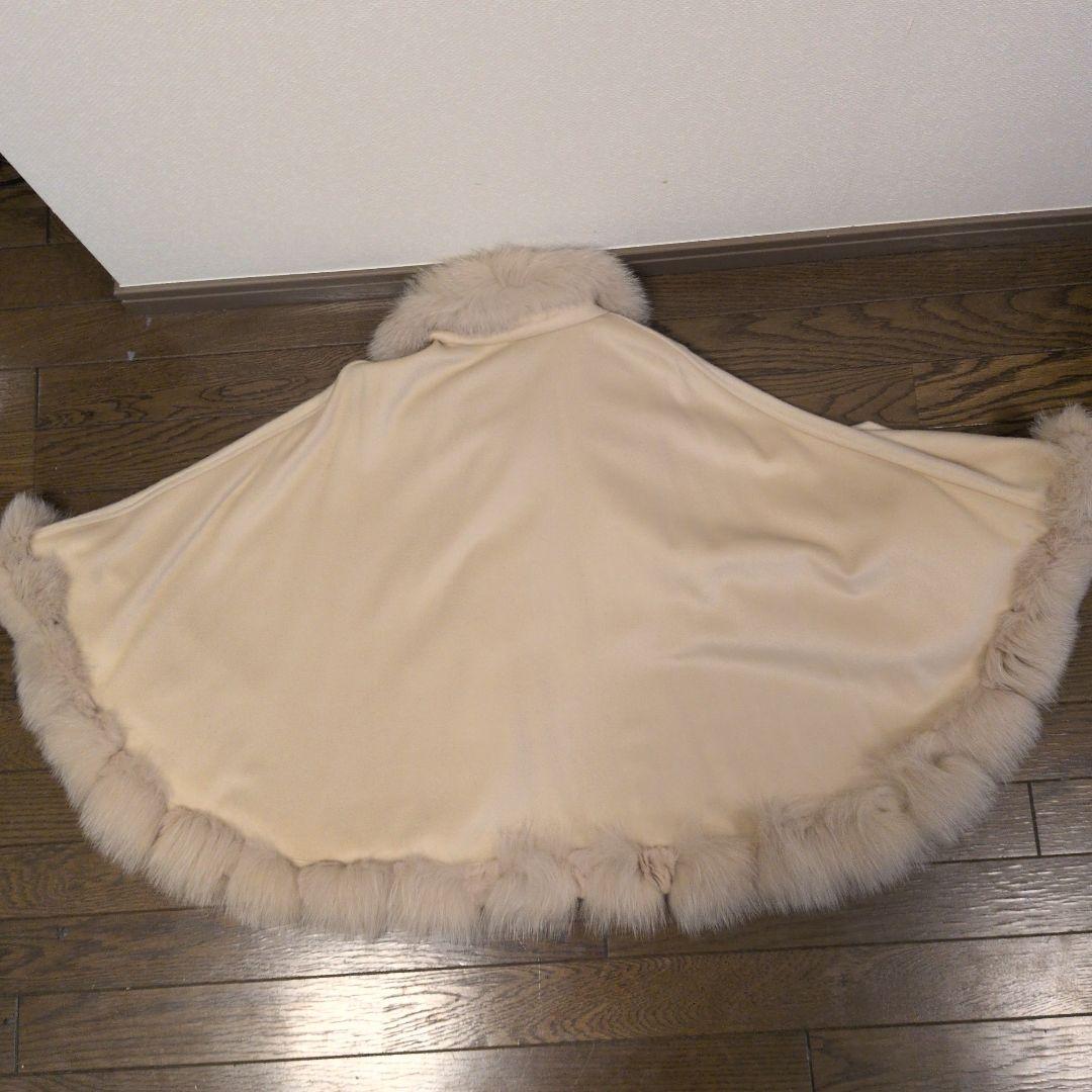 【未使用】 ファー付き ケープコート