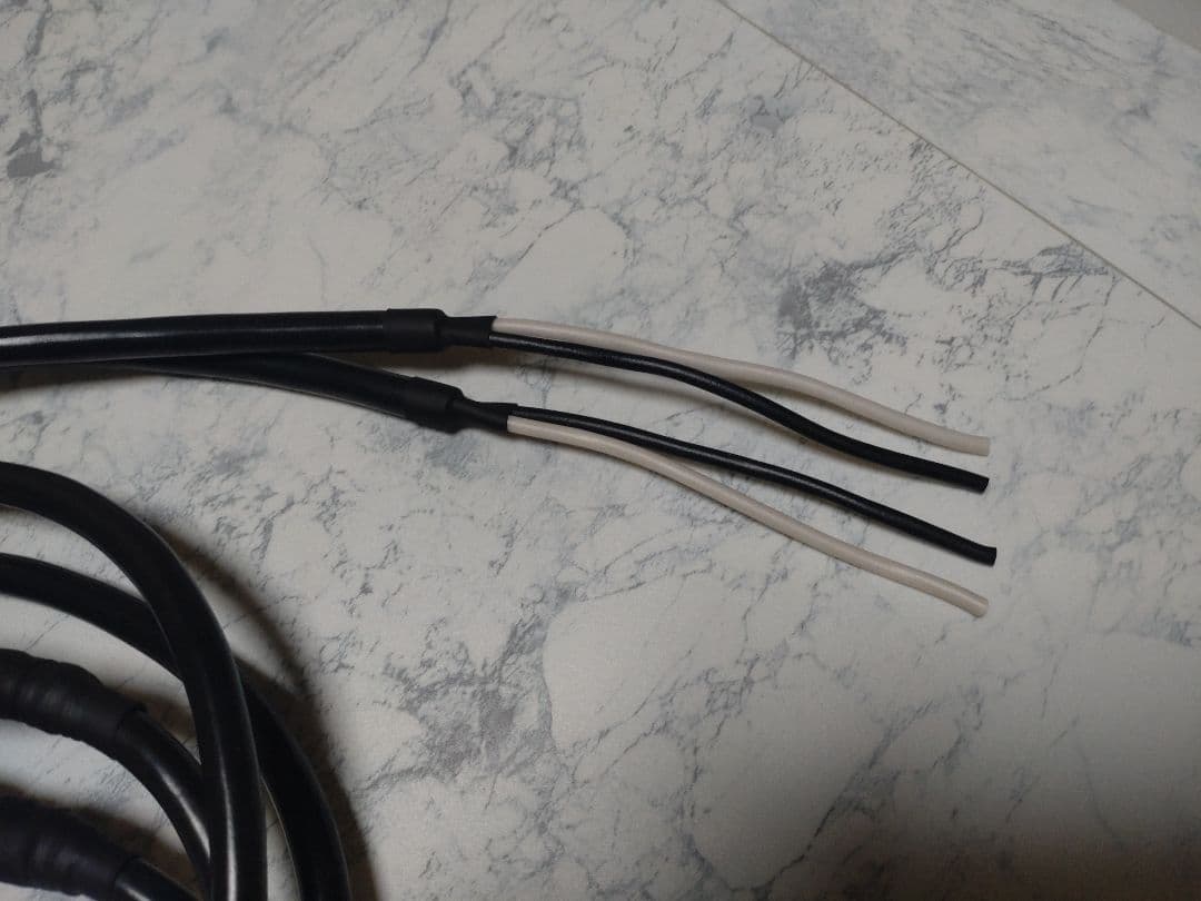 【最新】特別価格140段式カタパルト搭載　スビーカーケーブル　1.5mペア