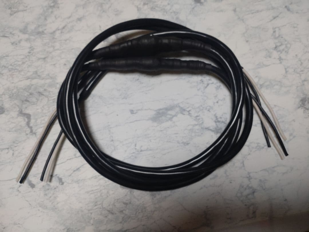 【最新】特別価格140段式カタパルト搭載　スビーカーケーブル　1.5mペア