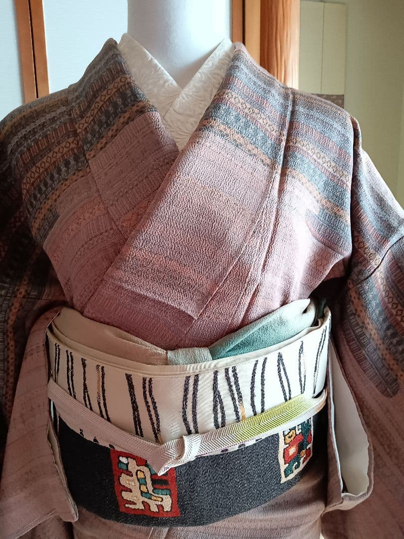 縮緬　小紋柄訪問着　手刺繍添え