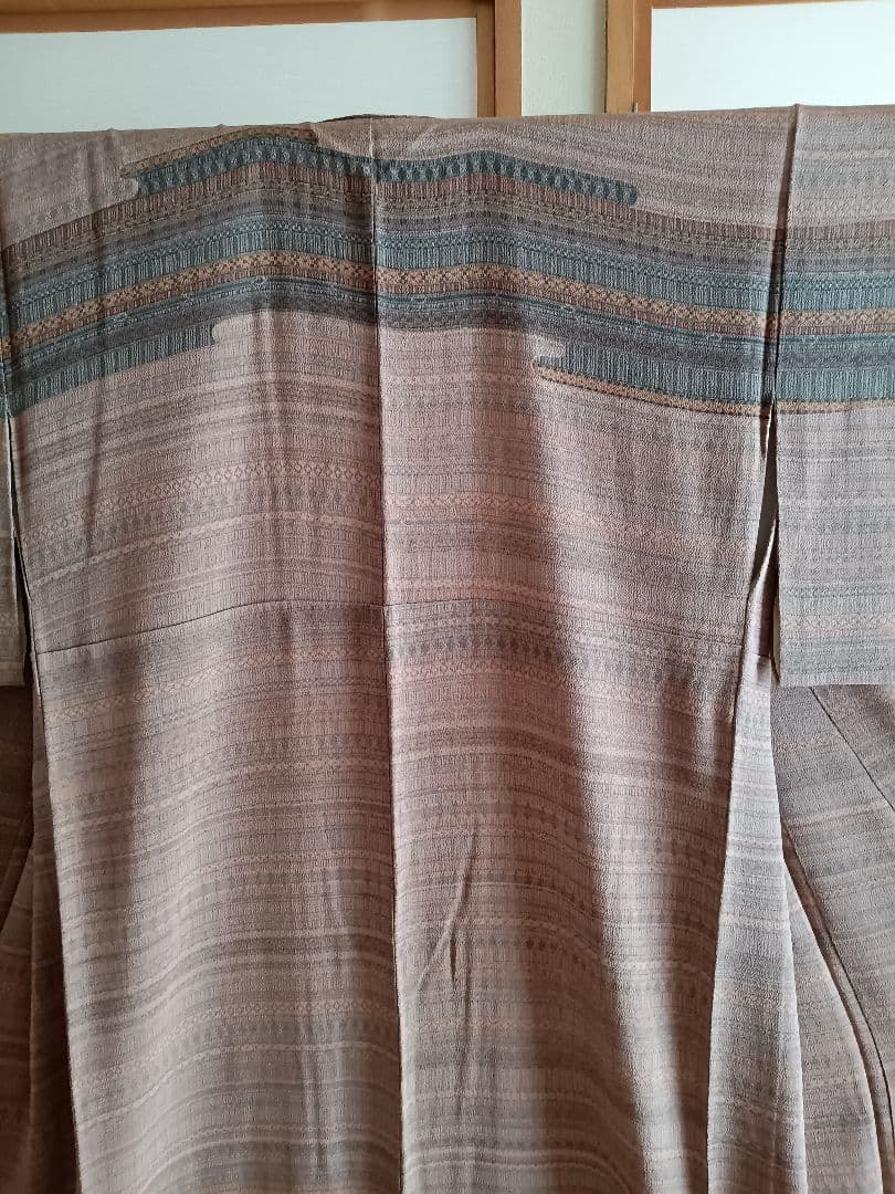 縮緬　小紋柄訪問着　手刺繍添え