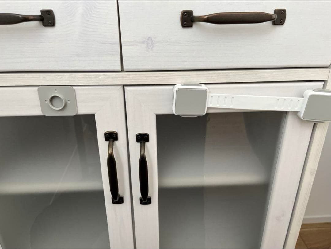 【める】耐震 食器棚 ロータイプ スリム ホワイト カウンター 収納