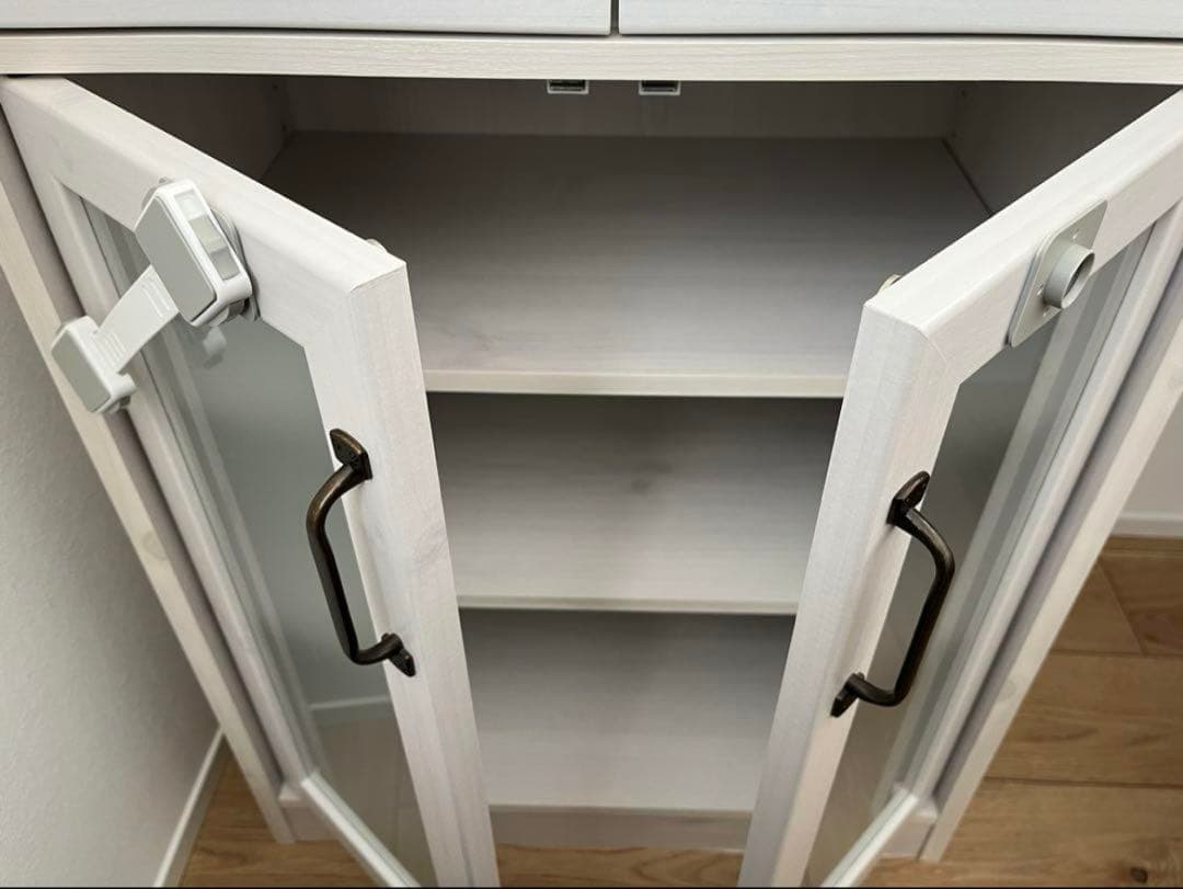 【める】耐震 食器棚 ロータイプ スリム ホワイト カウンター 収納
