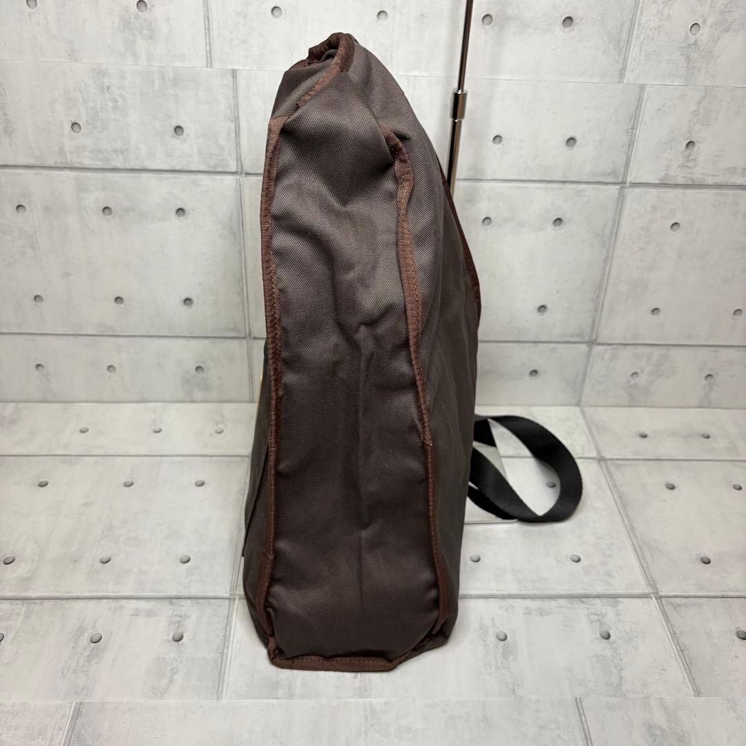 極美品 ラシット russet 24年モデルナイロンボディバック CE-1308