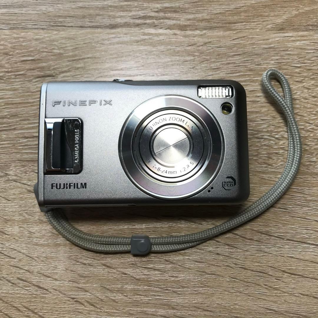 FinePix F31fd コンパクトデジタルカメラ