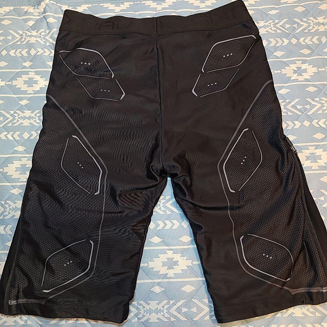 あお様用値下げ【美品】SIXPAD PowerSuit Lサイズ