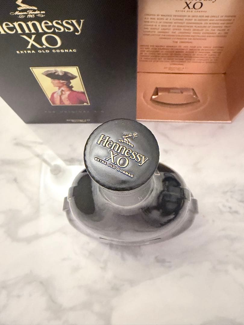 ヘネシー Hennessy XO黒キャップ700ml