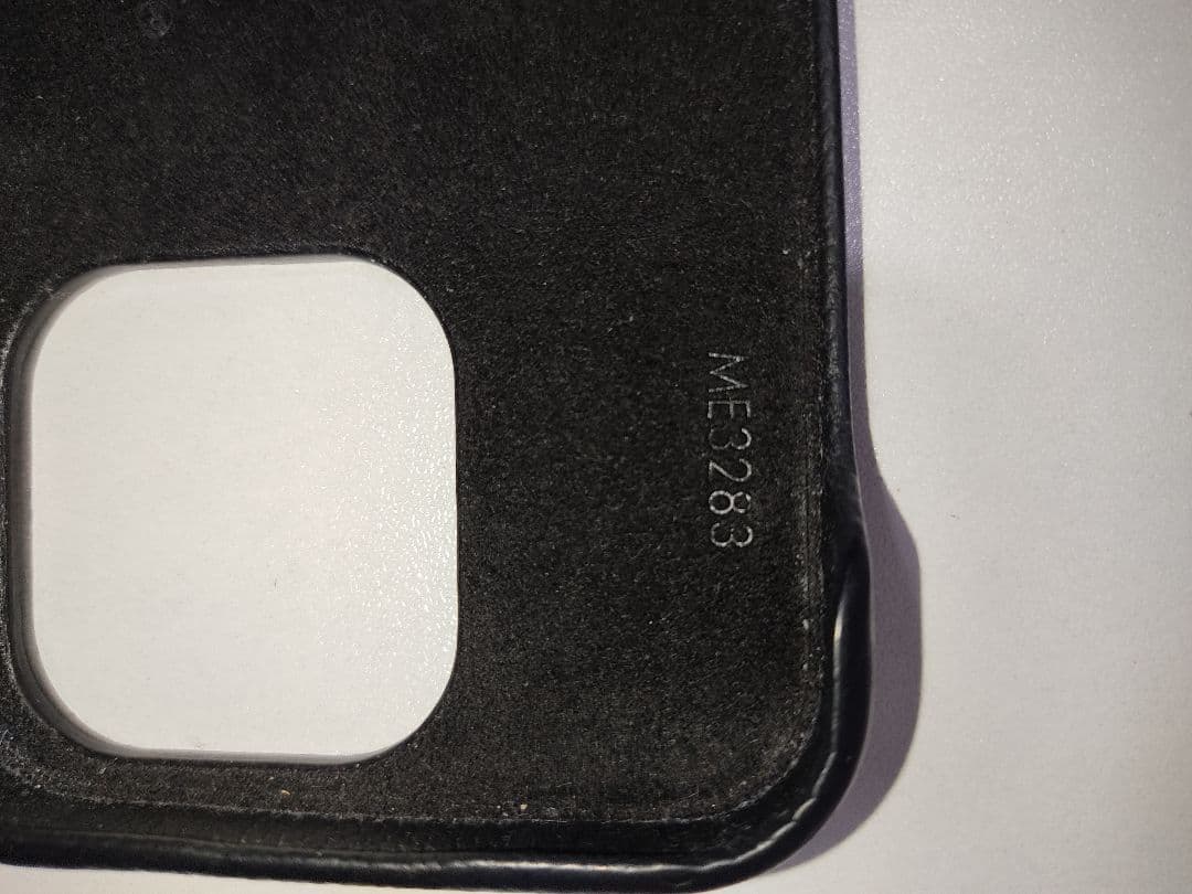 Louis Vuitton iPhone15pro用ケース モノグラム 美品