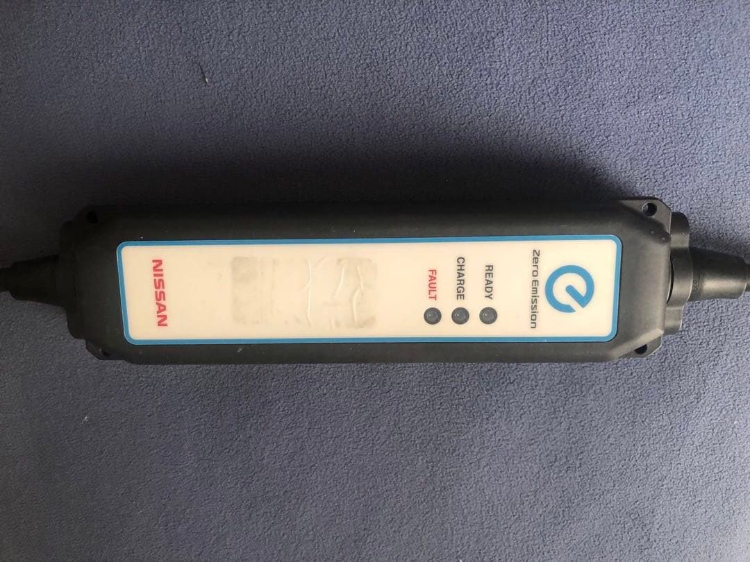 日産EV充電ケーブル