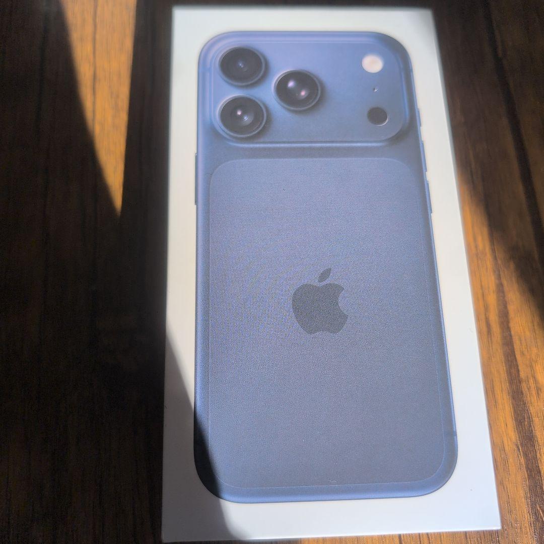 iPhone 17 pro 512GB　ディープブルー