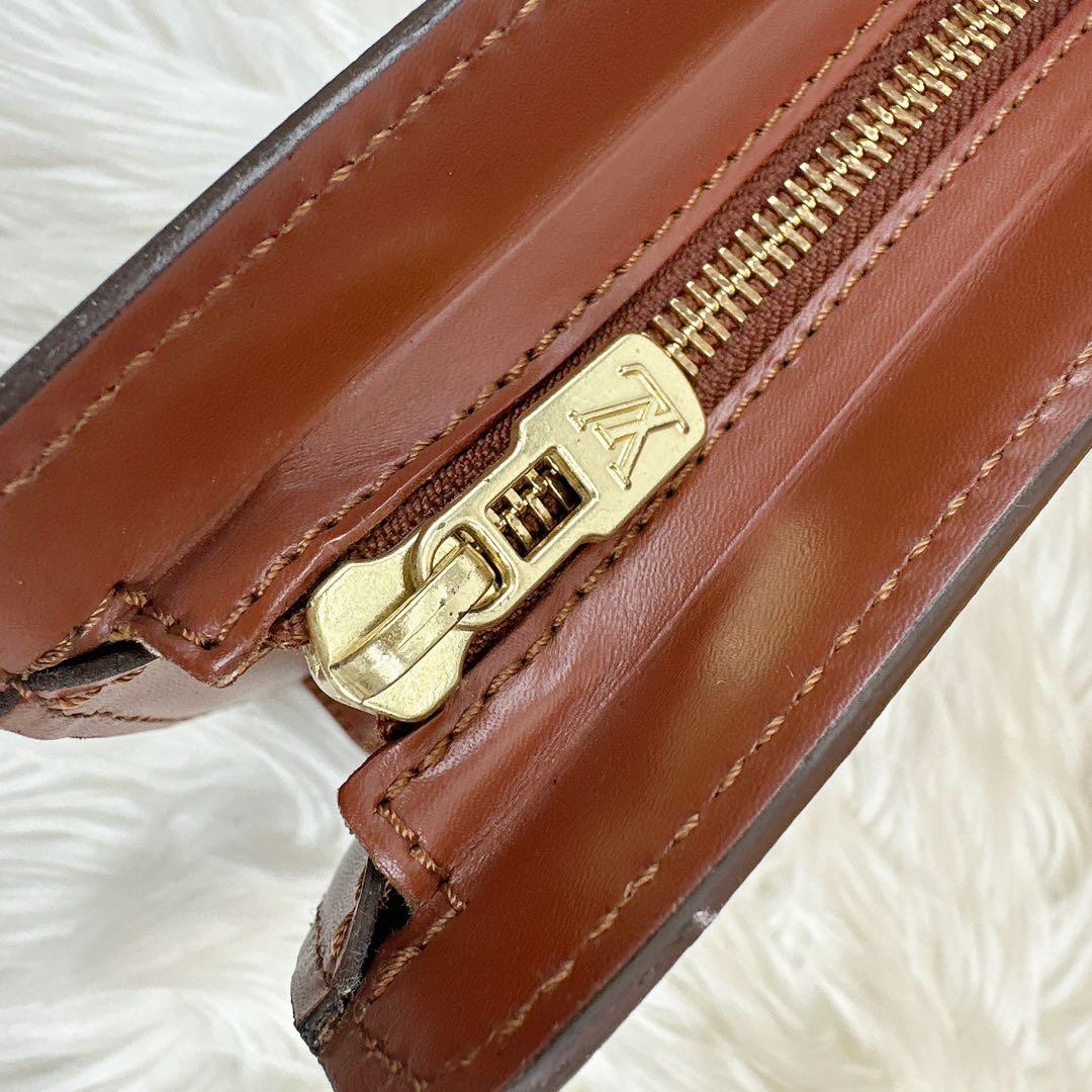 美品　ルイヴィトン　モノグラム　セカンドバッグ　ポシェットオム　TH0942