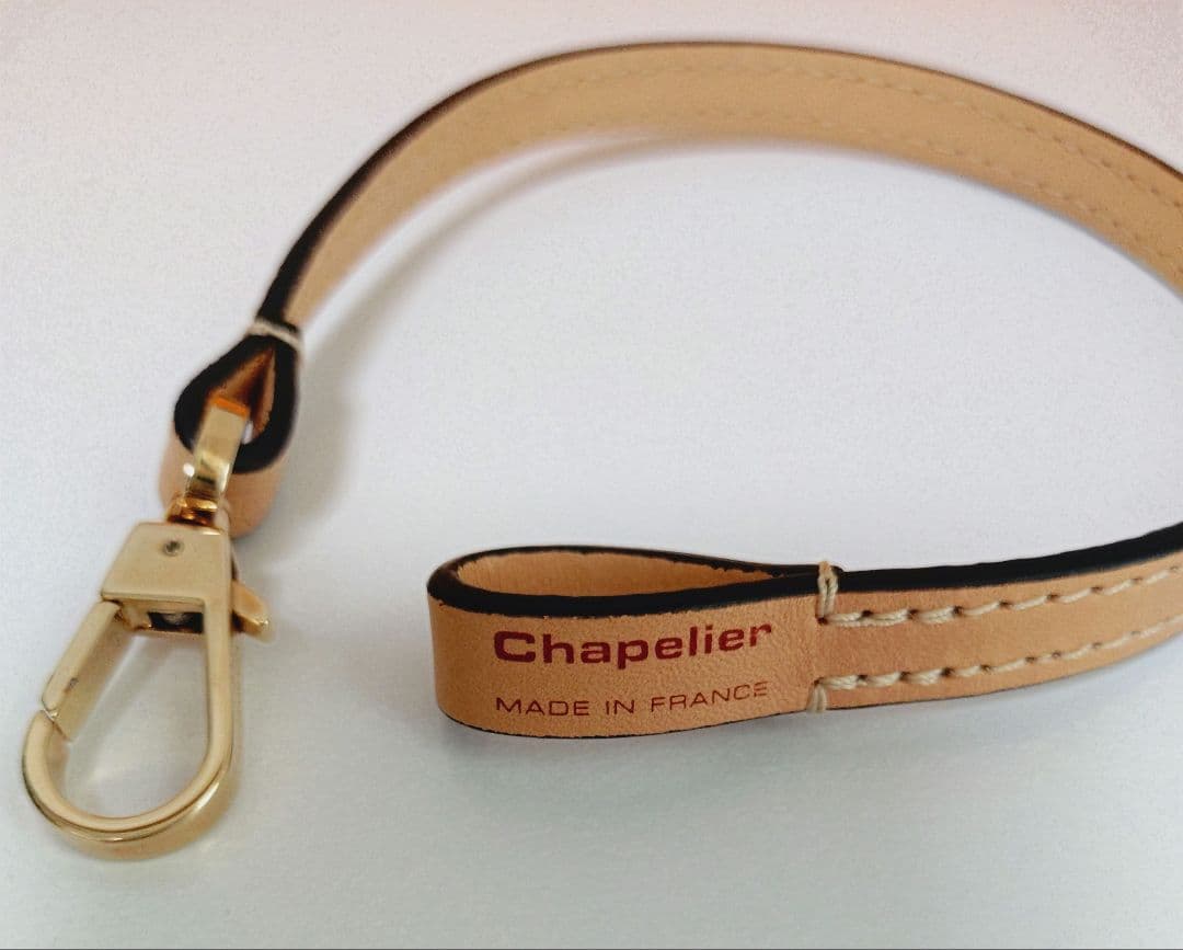 ☆美品☆エルベシャプリエ1660VGレザーストラップ チャーム