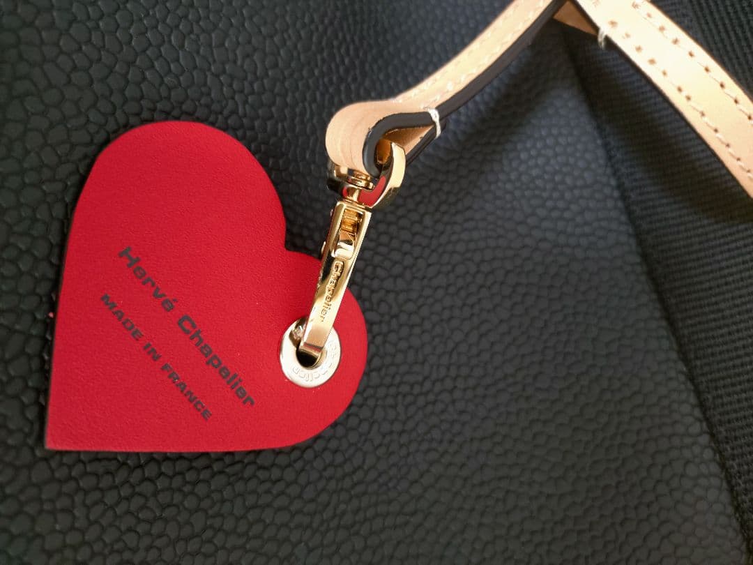 ☆美品☆エルベシャプリエ1660VGレザーストラップ チャーム