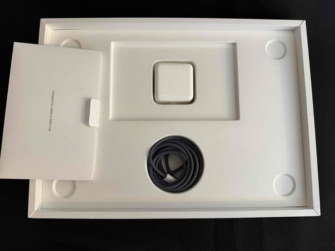 Apple MacBook Air M2 13インチ ミッドナイト