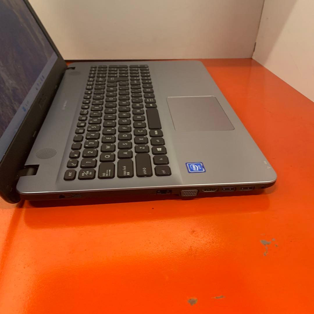 ASUS DVD付き　爆速SSD搭載 Windows11 ノートパソコン