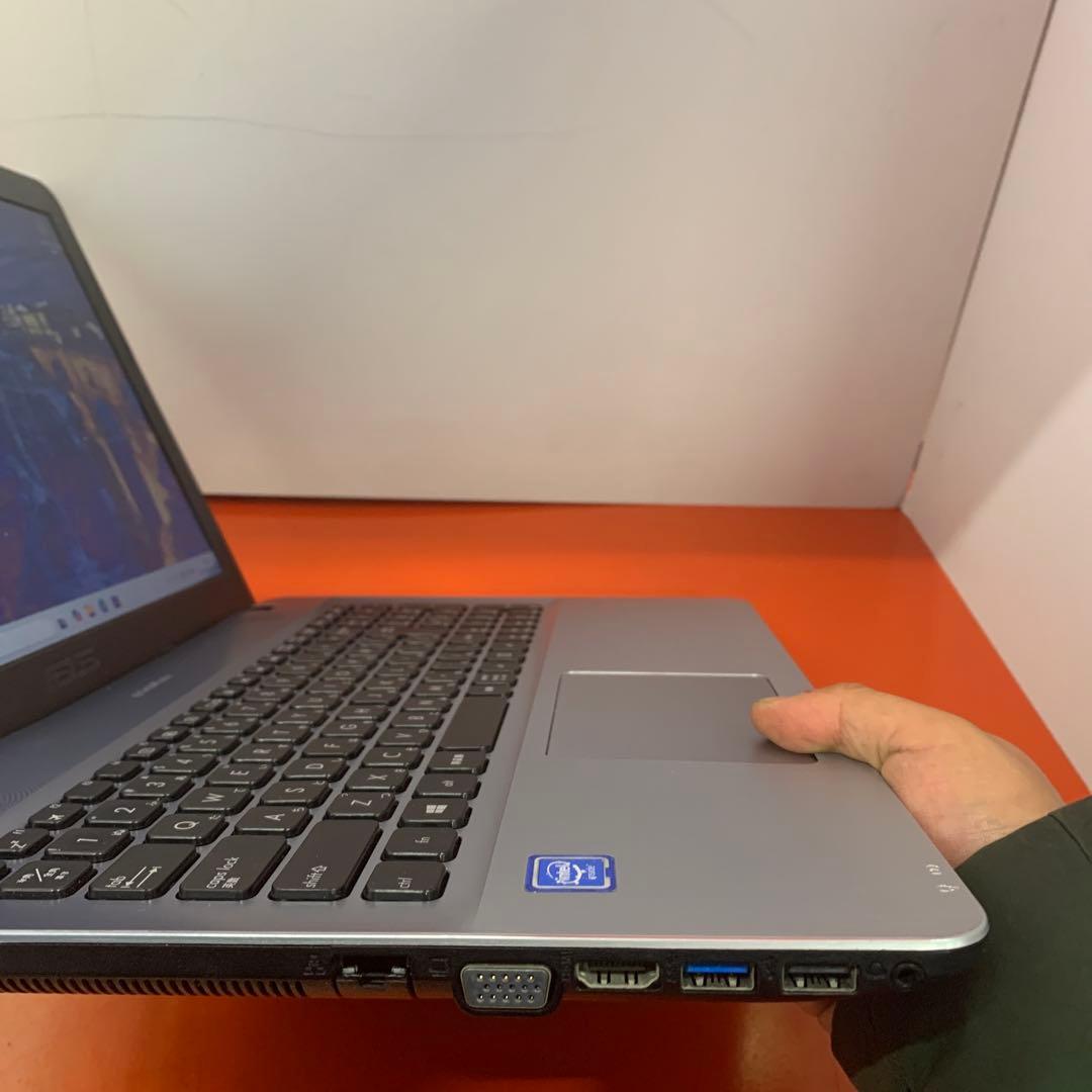 ASUS DVD付き　爆速SSD搭載 Windows11 ノートパソコン