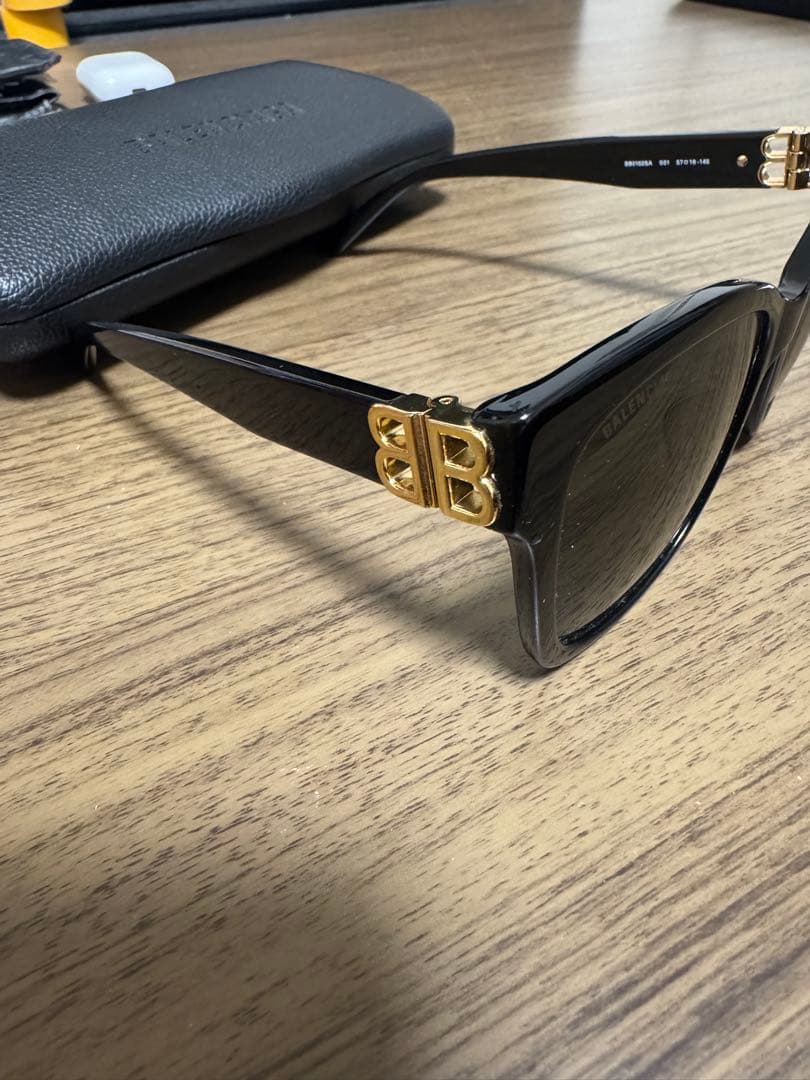 バレンシアガ　サングラス