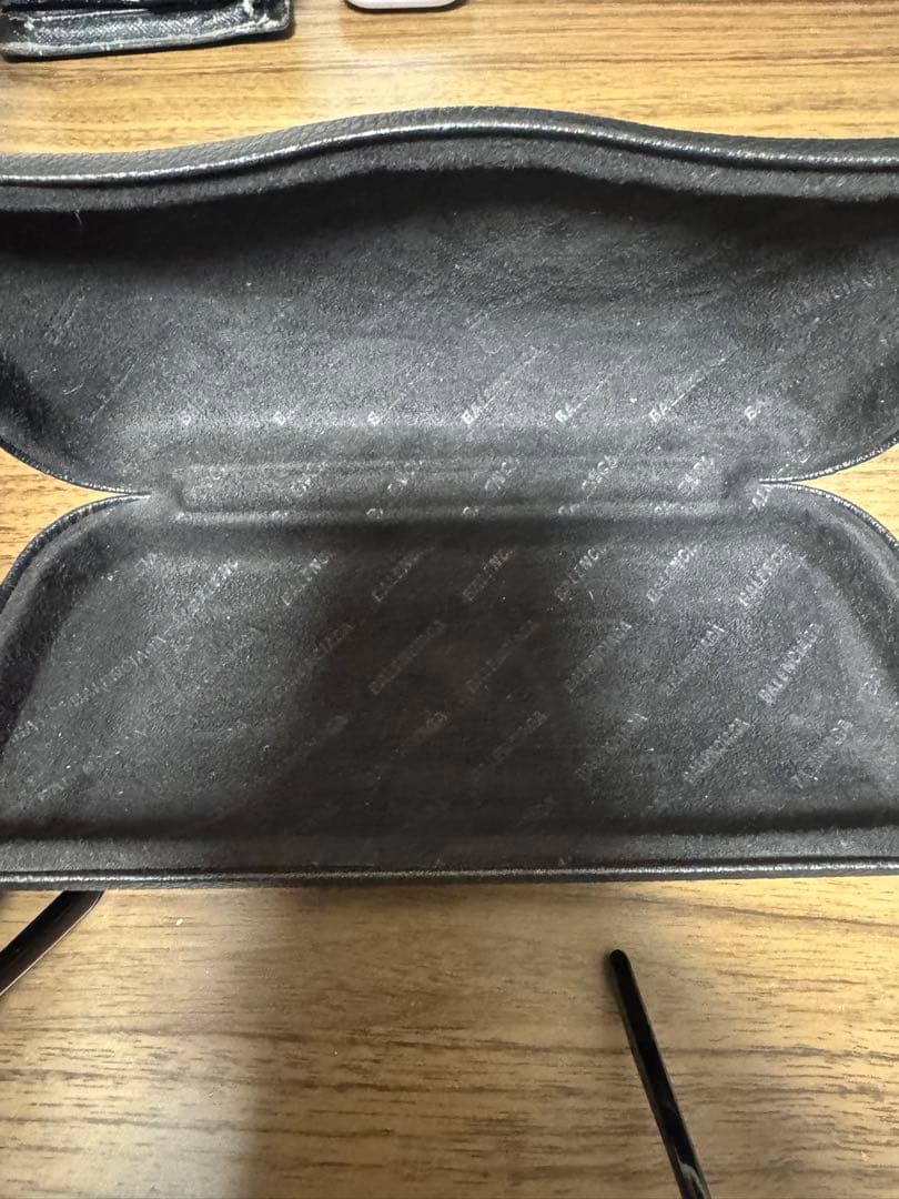 バレンシアガ　サングラス