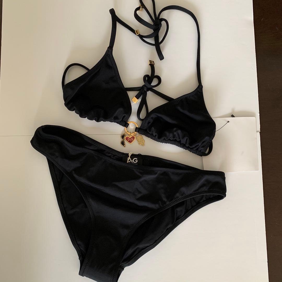 【新品タグ付き】D&G ドルチェ&ガッバーナ チャーム付き ビキニ 水着