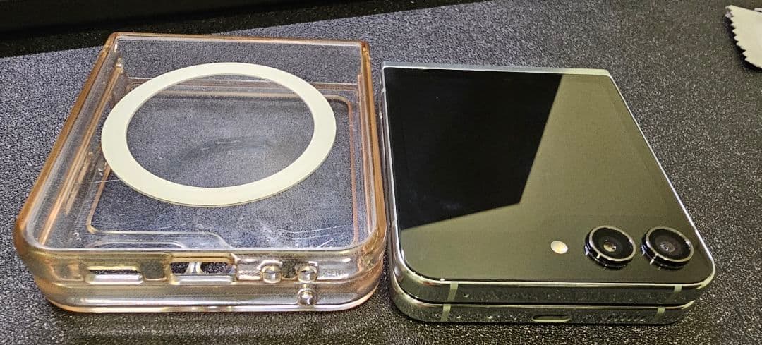 【格安】Galaxy Z flip5 国内版SIMフリー バッテリー良好