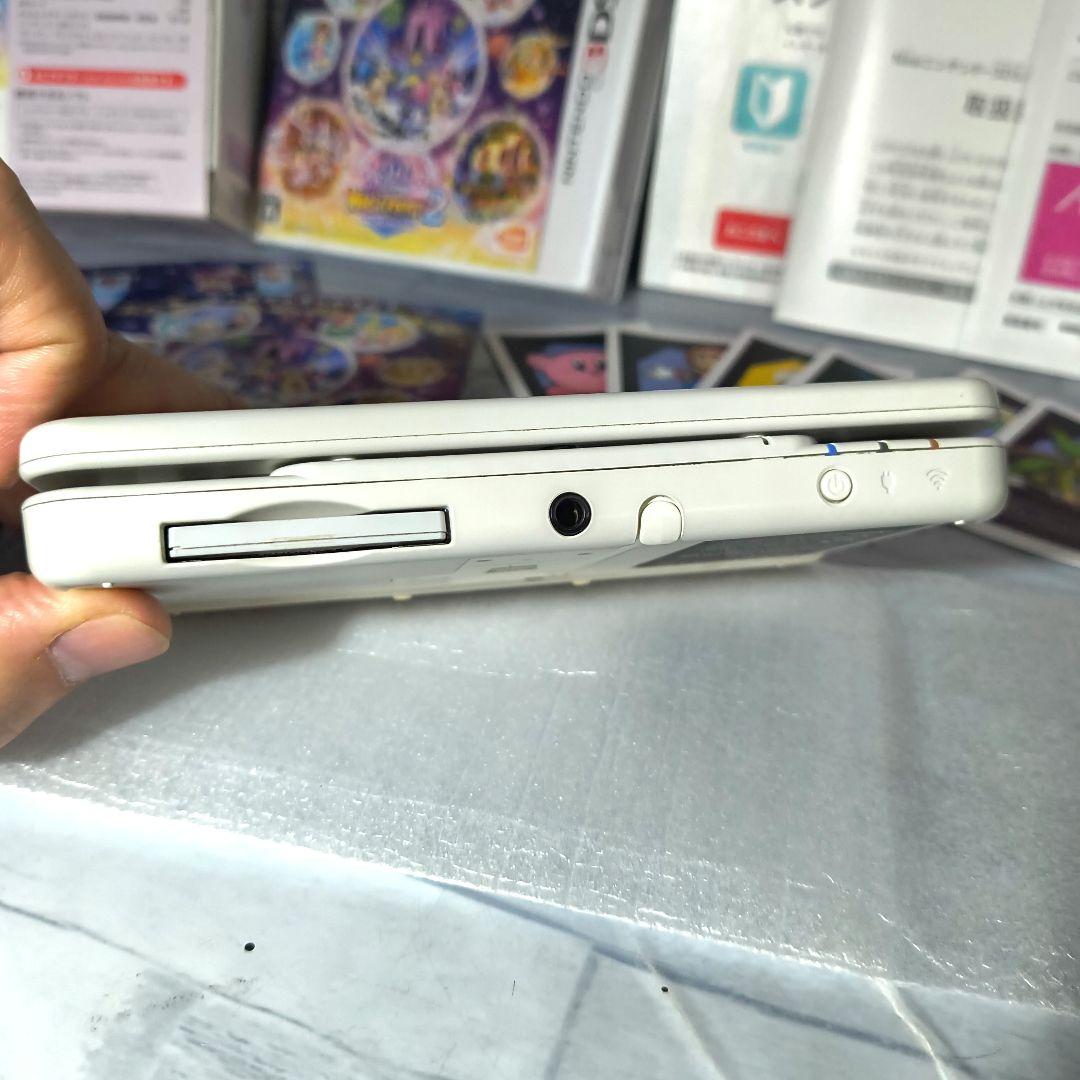 d*7様 完品　動作品　new Nintendo 3DS ディズニー マジックキ