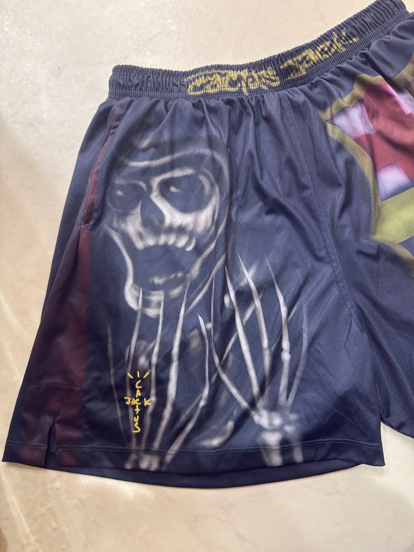 トラヴィススコット×ナイキ×バルセロナ　ショーツ