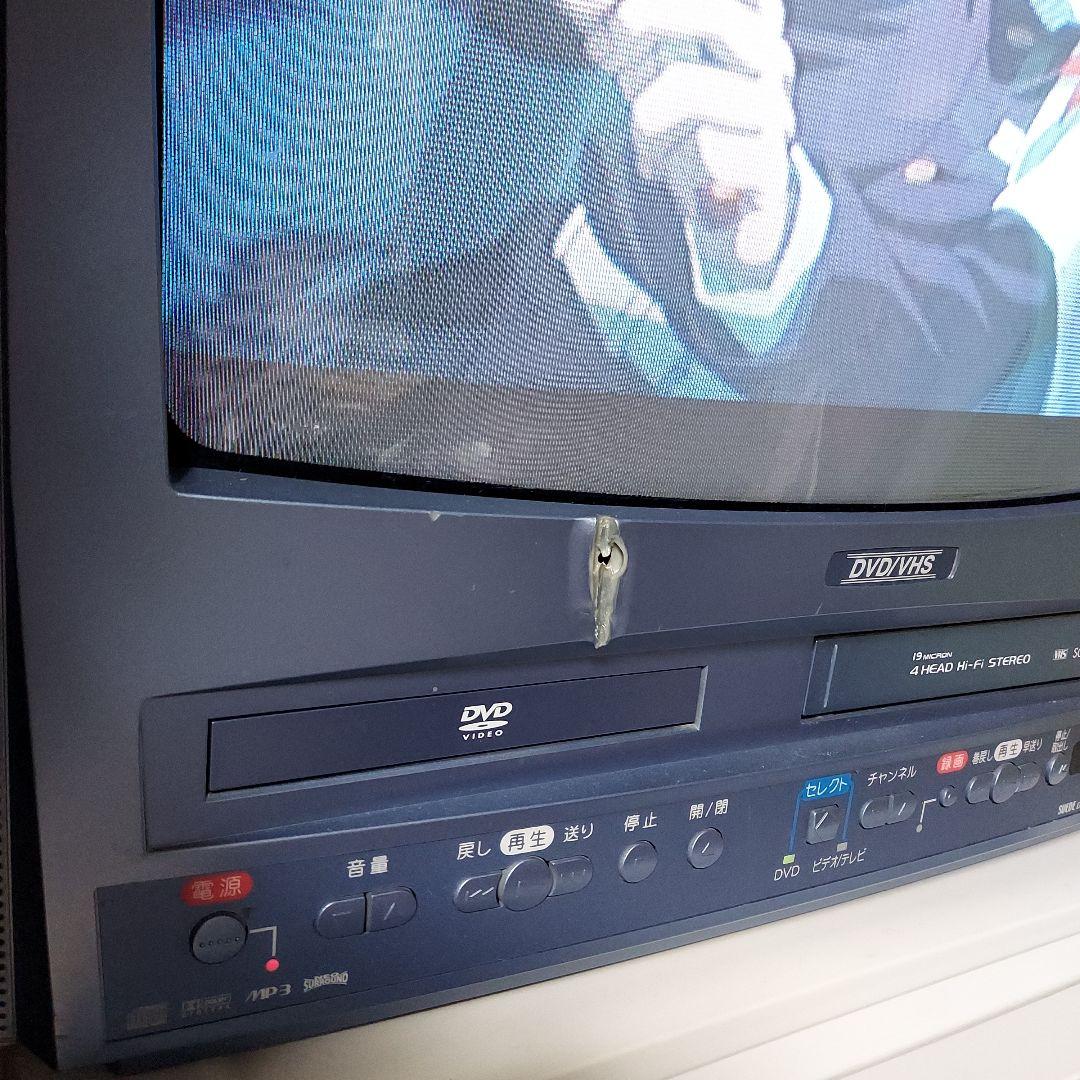 22型液晶テレビ　DVDプレーヤー内蔵