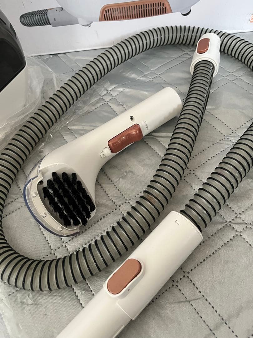 ◯*□様 UWANT カーペットクリーナー　B100-J